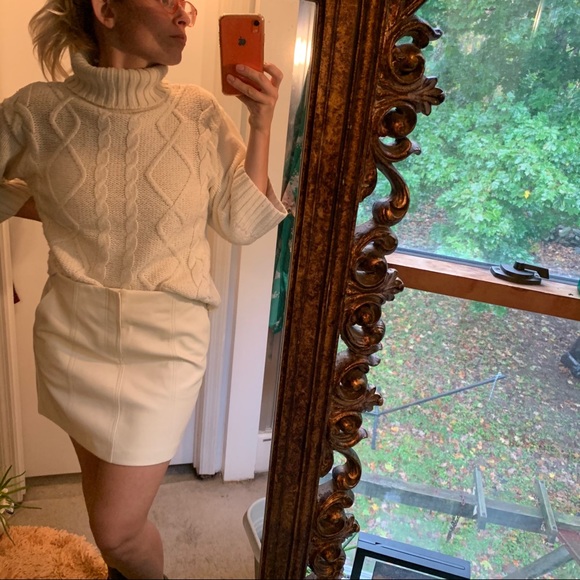 Zara Cable Knit Turtleneck boxy crop sweater Med - Picture 8 of 16